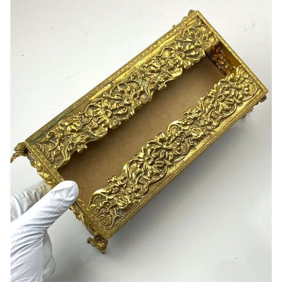 Vtg Cherub Angel Footed Tissue Box Vanity Patina Ormolu Flowers Baroque Rococo E - Picture 5 of 9